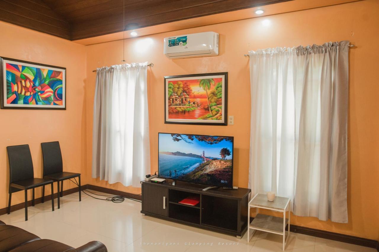 Shenanigans Glamping Resort Zamboanguita  Экстерьер фото