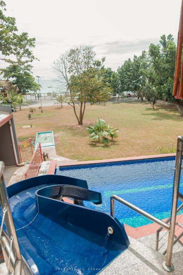 Shenanigans Glamping Resort Zamboanguita  Экстерьер фото